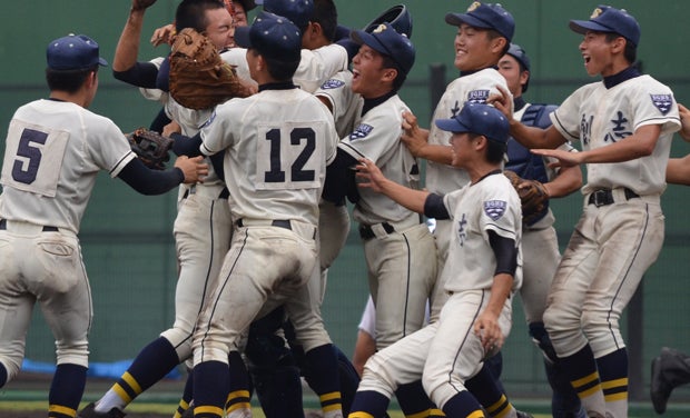 試合中ボールがふたつに」「判定覆って甲子園出場が幻」…地方大会の