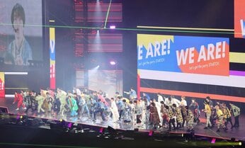 「新しい時代」へ Snow Manら66人で踊る「ブラザービート」グループの垣根越え