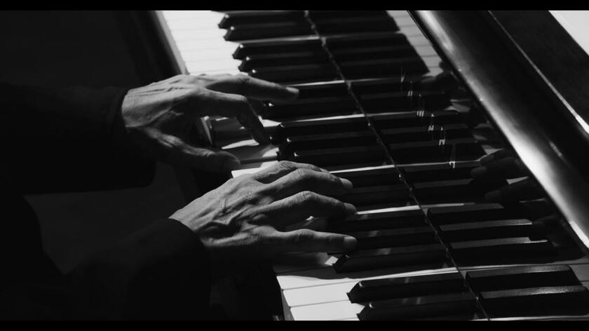 『Ryuichi Sakamoto: Playing the Piano 2022』(c）2022 KAB Inc.