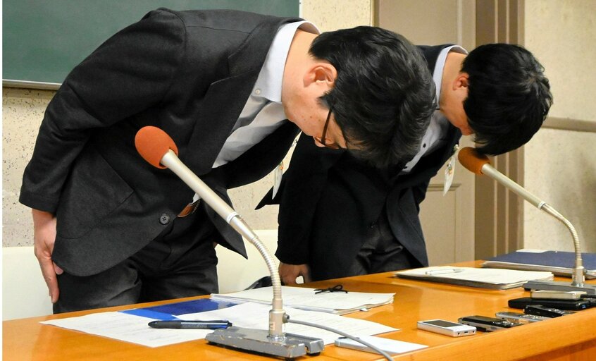 小学校教諭児童盗撮事件　まさか「学校だより」を担当する先生が…仕事中に「盗撮」する教師の心理とは？