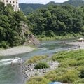 多摩川で「水難事故」多発のリアル 外国人が「飛び込みキケン!」の看板から続々ダイブ 「浮いて待て」は通用しない