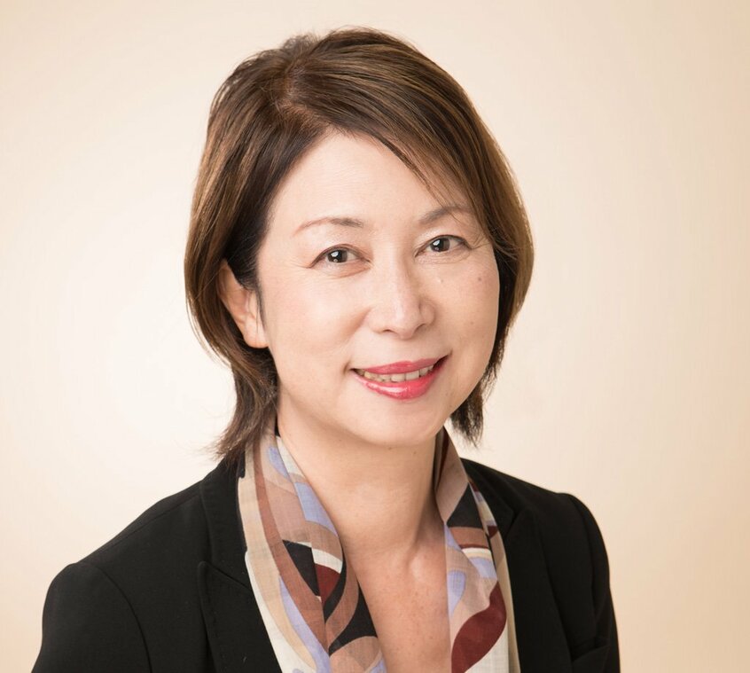 NPO法人 ヒューマニティ理事長 小早川明子(こばやかわ・あきこ)/中央大学文学部哲学科卒業。警察庁や内閣府のストーカー行為等の規制や被害者支援に関する委員会の委員を歴任(写真:本人提供)