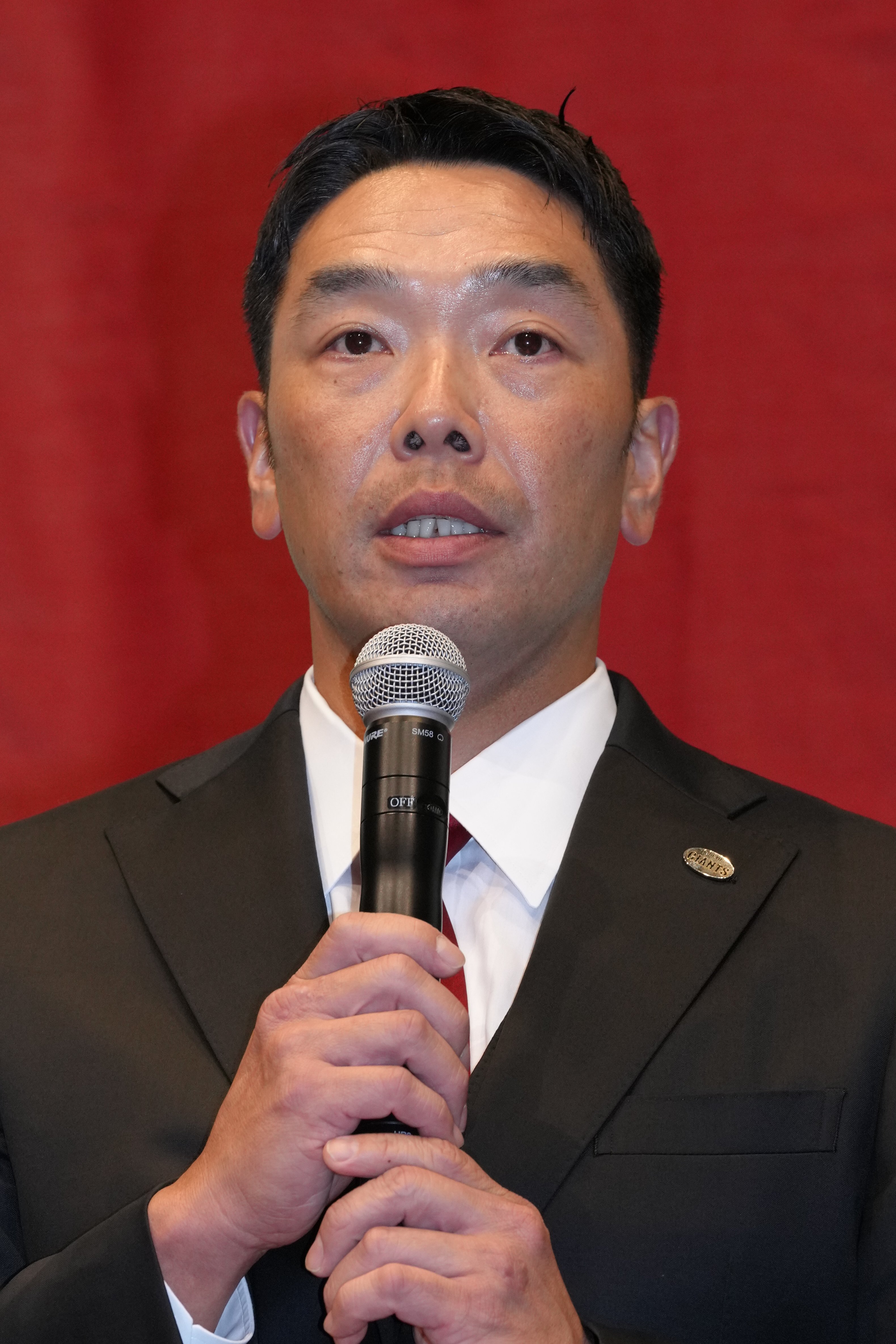 巨人・阿部慎之助新監督 注目される「チーム再建策」 菅野智之を守護神