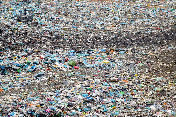 大量消費社会が世界中にひろがり、ゴミの量も加速して増えています