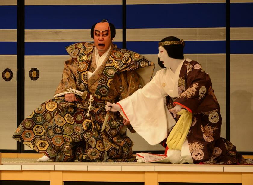 「熊谷陣屋」で熊谷直実を演じる吉右衛門さん（左）
