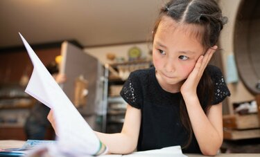 【優秀な人の共通点】子どもの頃、誰に勉強を教えてもらったか？