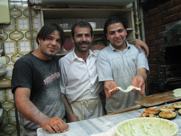 ダマスカス　市街地のパン屋にて　【シリアの旅のフォトギャラリーはこちら】