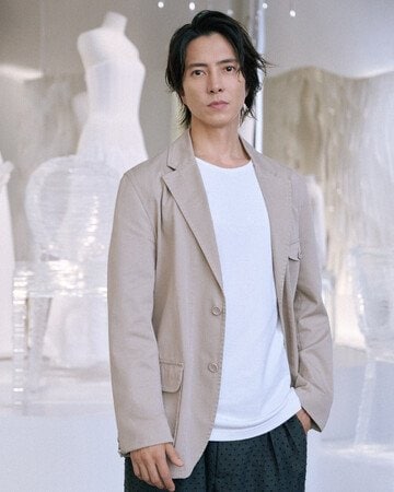 写真・図版(1枚目)| 【DIOR】山下智久が大阪 関西万博でディオールの世界観を堪能