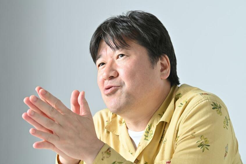 初コラム本『心のおもらし』を出版した俳優・佐藤二朗さん(撮影/写真映像部・東川哲也、ヘアメイク/今野亜季(A.m Lab)、スタイリスト/鬼塚美代子(アンジュ))