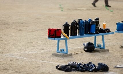 子どもの部活動「フルサポート」に保護者が悲鳴「野球部には入らないで」　「送迎」「引率」「お茶係」の重圧