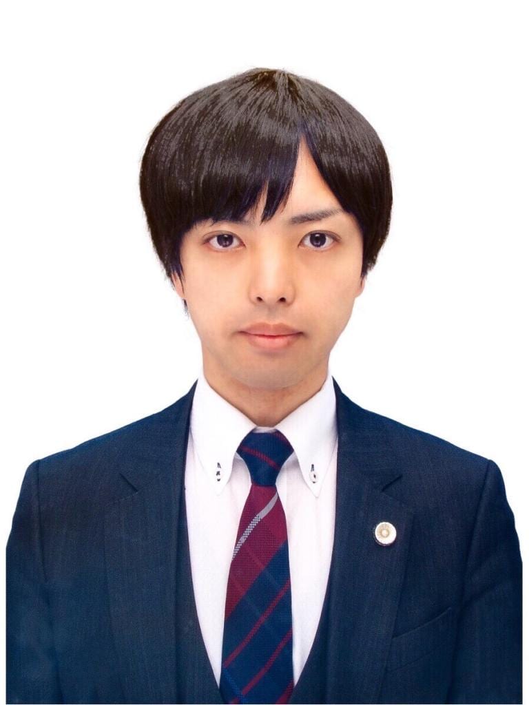 弁護士 杉村達也さん(33)/2014年に弁護士登録、千葉県弁護士会所属。趣味の将棋でAIソフト開発に取り組み、今年5月のオンライン世界大会で優勝(写真:杉村さん提供)