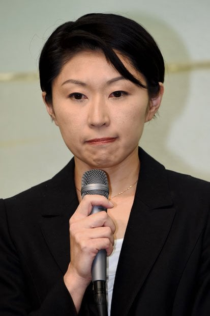 出馬表明会見では険しい表情を見せた小渕前経産相　（ｃ）朝日新聞社　＠＠写禁