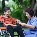 約33.5%が60歳以上に…介護の"司令塔"ともいえるケアマネの高齢化が現場にもたらす深刻な事態