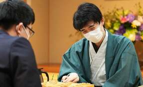 藤井聡太、棋聖戦3連覇　羽生のペース上回る10代でタイトル9期はやはり「早熟の大天才」だった