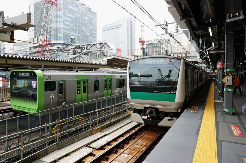山手線の並びに移設された埼京線の新ホーム。6月1日から供用開始された(C)朝日新聞社