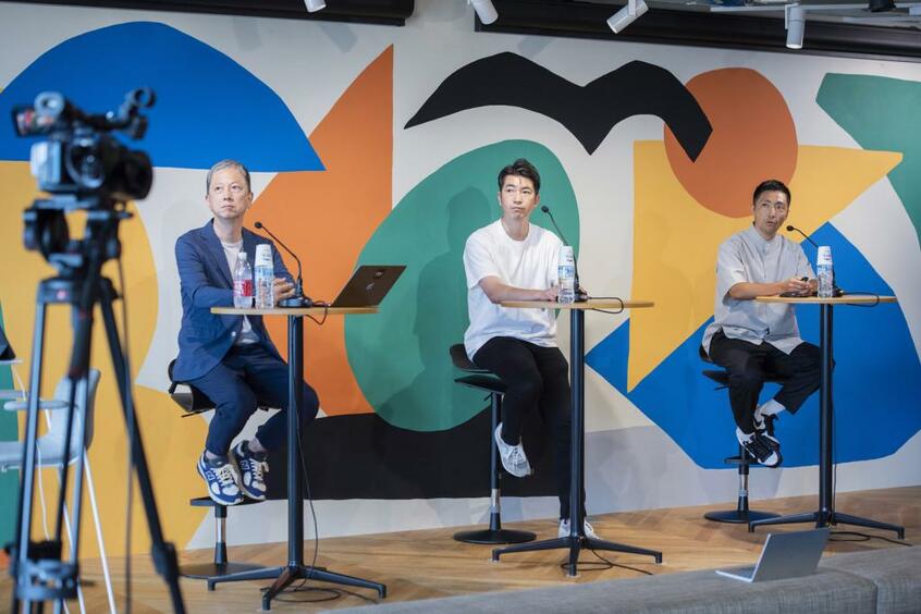 スタートアップの注目人物になった今、イベントやトークショーの要請が多くなった。成功の秘訣(ひけつ)は、アイデアが湧くと実証実験を徹底して行う姿勢。毎日実験ばかりしていた大学院時代の癖が事業に生きる(写真=工藤隆太郎)
