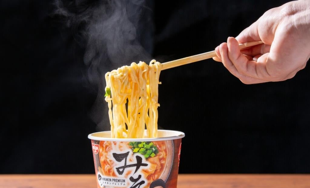 再販決定！HIKAKINのカップ麺「みそきん」を専門家は忖度なしで「70点」と評価 減点要素は「塩分」と「肉」 | AERA dot. (アエラドット)