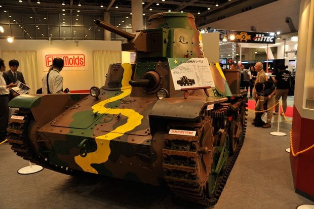 11月に劇場版が公開される「ガールズ＆パンツァー」に登場する九五式軽戦車の実物大模型 