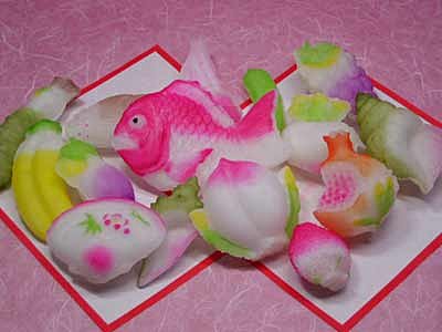 雛祭り用の『金花糖』　　　画像：加賀銘菓の越野Webサイトより