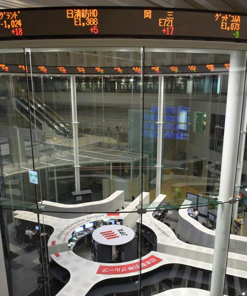 東京証券取引所。日銀はＥＴＦの形で株式を買い集めており、日本最大の株主になろうとしている　（撮影／多田敏男）