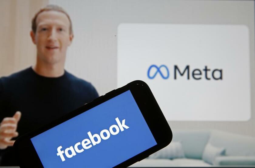 米フェイスブックの創業者、マーク・ザッカーバーグ氏。事業の主力を「メタバース」と名付けられた仮想空間に移すとして、社名も「メタ」に変えた（写真：ｇｅｔｔｙｉｍａｇｅｓ）