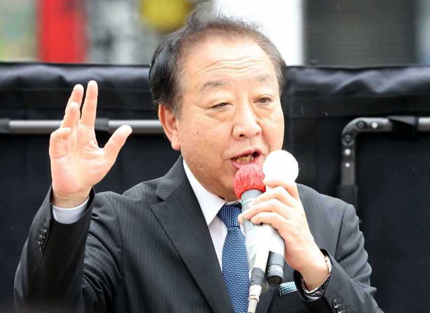 東京都議選で演説する野田佳彦・立憲民主党代表(写真:つのだよしお/アフロ)