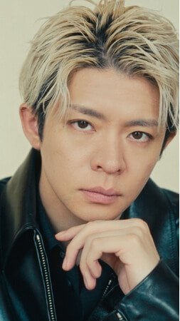 写真・図版（1枚目）| 【速報】Number_i 岸優太が『Numero TOKYO』10月号特装版カバーに初登場！