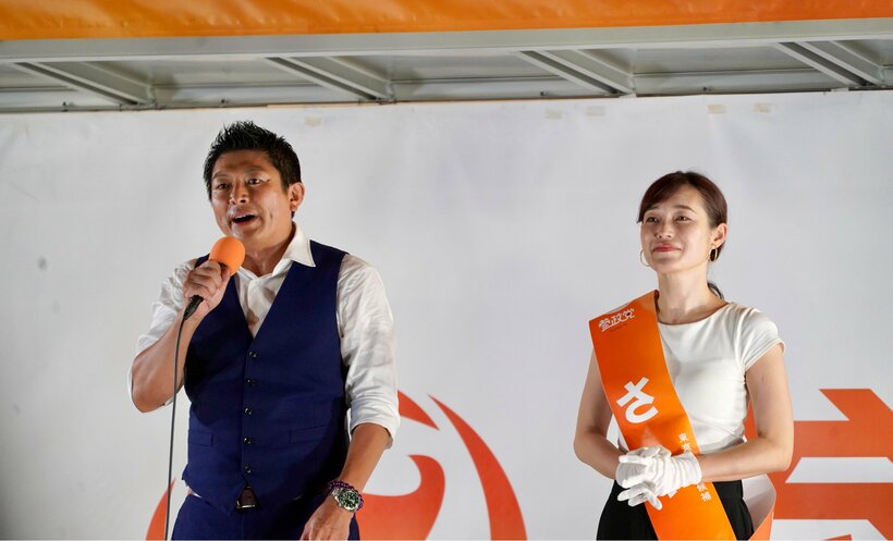 神谷代表（左）とさや氏