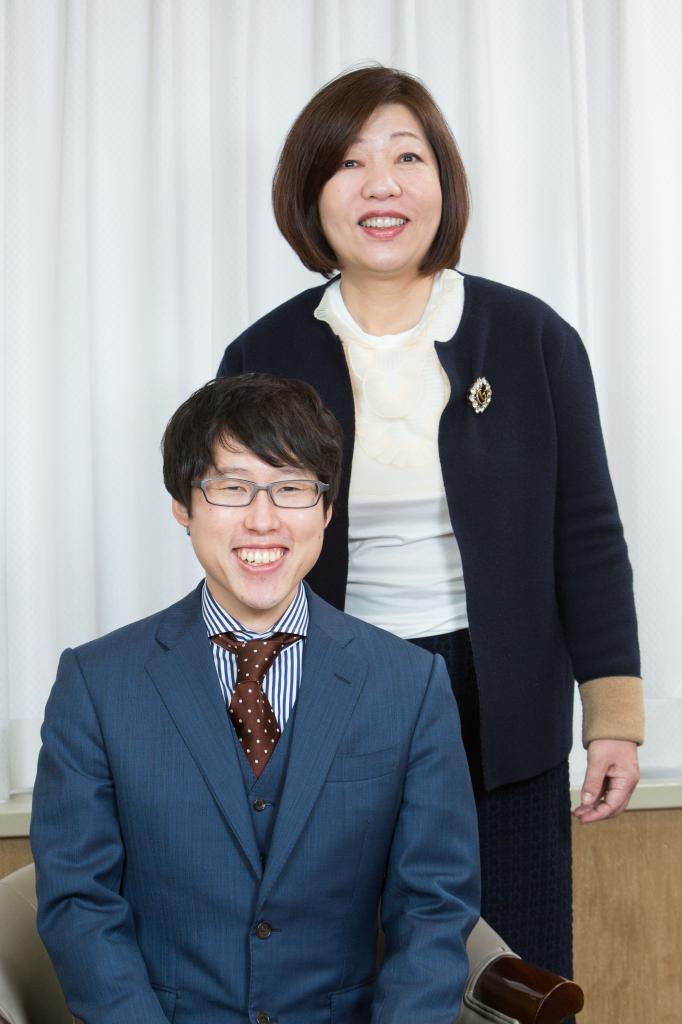 井山裕太さん（左）と林真理子さん　（撮影／写真部・小原雄輝）