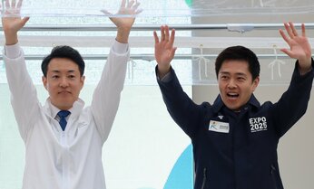 雨よけにならない「リング」、あまざらしで長時間の行列… 関西万博で初日からあらわになった“欠陥”