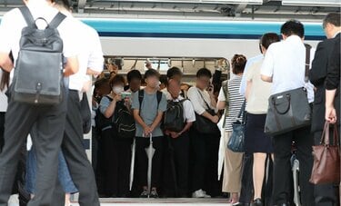 「盗撮犯が集まる駅」はなぜ狙われやすいのか　犯罪心理の専門家が指摘する「逃げ道」と「品定め場所」