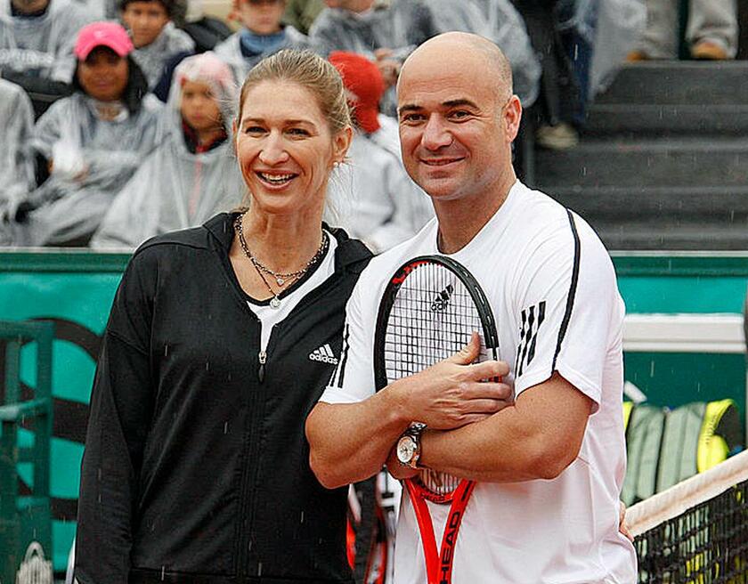 ともに世界的なテニスプレイヤーだったアンドレ・アガシ（右）とシュテフィ・グラフの夫妻（写真／gettyimages）