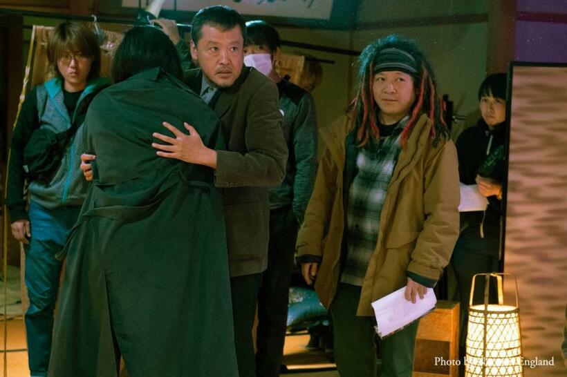 高橋ヨシキ監督（右）と川瀬陽太／(C)映画『激怒』製作委員会