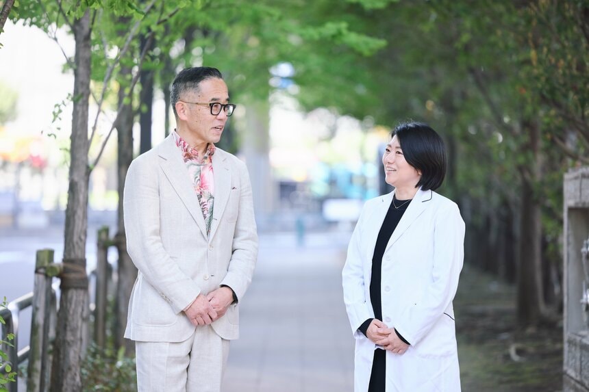 高濱正伸先生（写真左）、さわ先生（同右）　撮影：佐藤創紀（写真映像部）