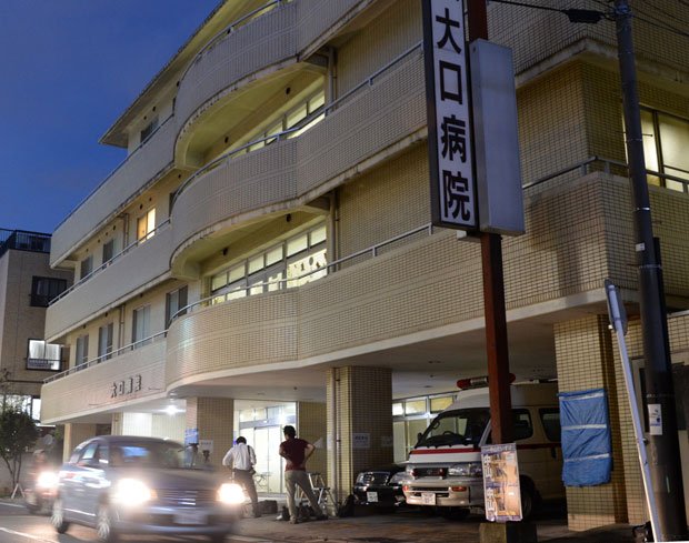 事件が起きた横浜市神奈川区の大口病院。入院患者の中には重篤な症状の高齢者も多い。今年４月以降、看護師の服が切り裂かれるなどトラブルも相次いでいた　（ｃ）朝日新聞社