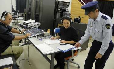 女性DJが日本最大の府中刑務所内で11年も出張生放送を続けるワケ