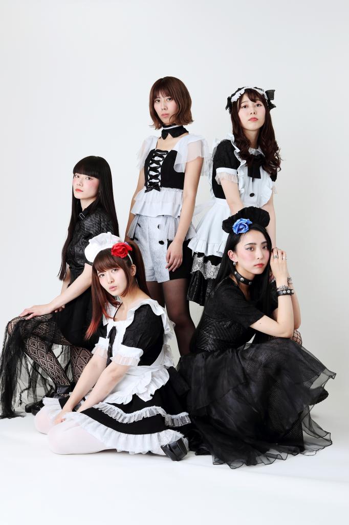 BAND-MAIDは今年でバンド結成7年目。2月13、14日には「LINE　CUBE　SHIBUYA」で2DAYSライブを敢行する。撮影＝加藤夏子