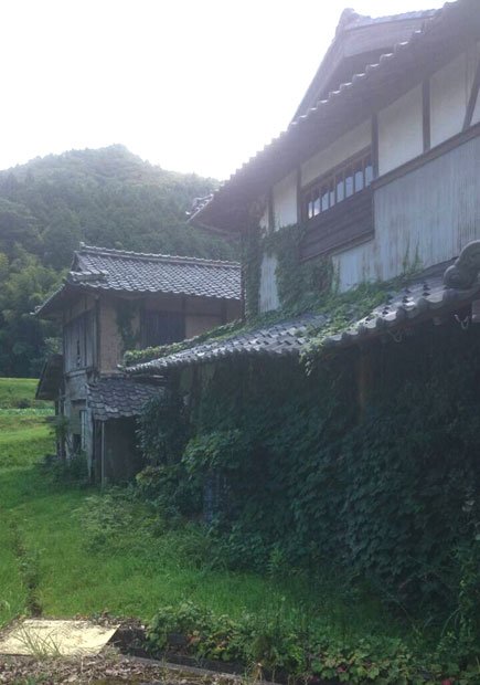 都心に実家があれば、問題なく「貸す」という選択ができるのだが、地方だとそうはいかない…（※イメージ）