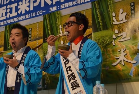 いつもマンキンで取り組む宮川大輔（Ｃ）朝日新聞社