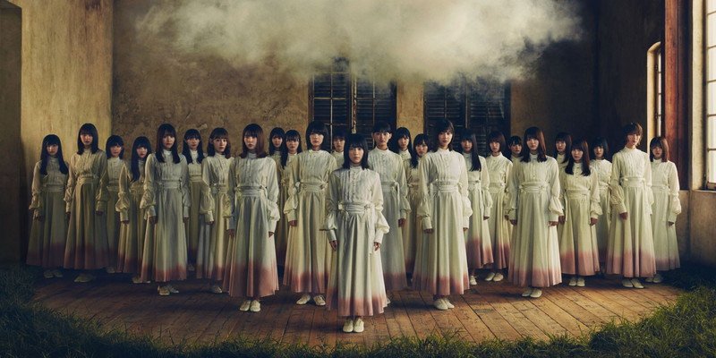 櫻坂46、メンバー全員一丸の1stシングル『Nobody's fault』アーティスト写真を公開