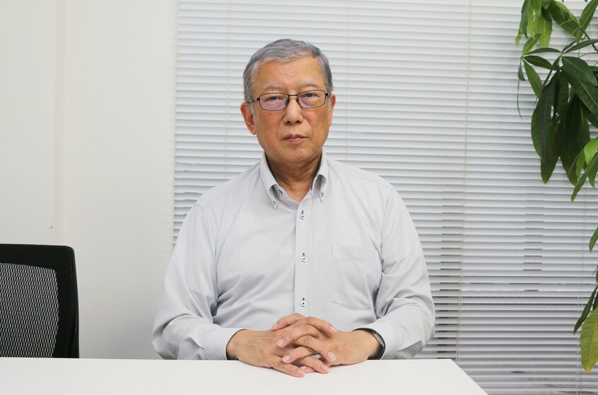 大手ゼネコン・鹿島建設で制震技術の研究開発に取り組んだ小鹿紀英さん(現・トクオ)=東京都内、米倉昭仁撮影