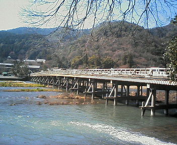 嵯峨のランドマーク、渡月橋