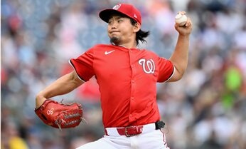 小笠原慎之介は初登板のチャンス生かせず 「メジャーで通用する道見えない」の声も 日本球界復帰の可能性は?