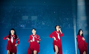 SUZUKA「ガン攻めのライブにします」 新しい学校のリーダーズ、世界最大級フェス出演へ