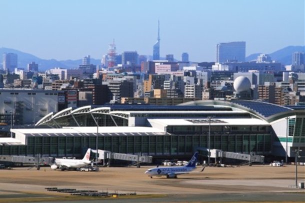 市内から近く利便性の高い福岡空港