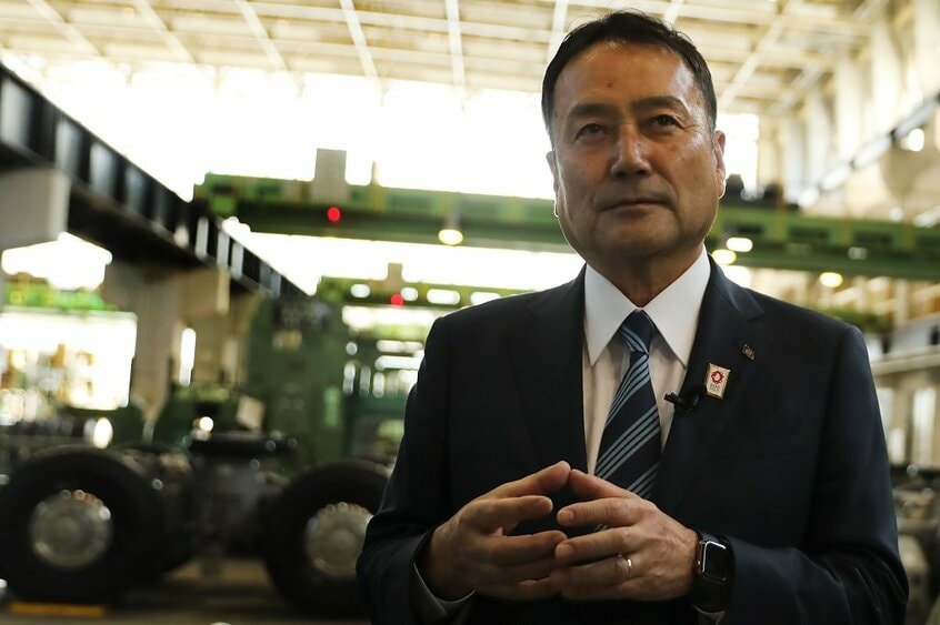 車両基地は札幌で一番長く過ごした場所だ。広いので、移動に自転車を使う人もいる。潤滑油のにおいは「ものづくり」の象徴。現場の作業者たちと共有した「思い出」だ(撮影/狩野喜彦)