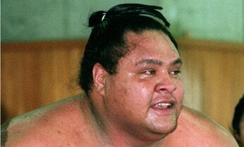 曙さんの格闘家への転身を口説いて支えた立役者らが追悼 「 相撲なら押し出しで勝っていた(笑)」