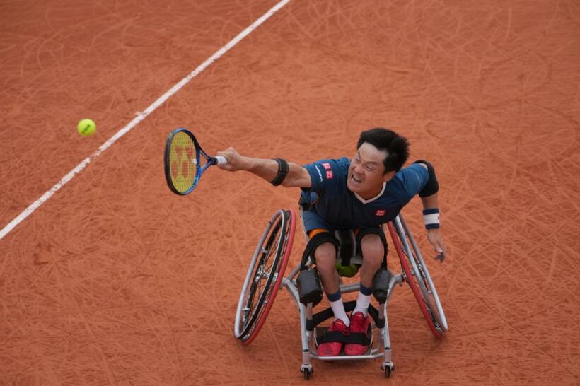 今年５～６月に開催された全仏オープンで、国枝は決勝でイギリスのアルフィー・ヒューエットに敗れ、３年ぶり８度目の優勝はならなかった（写真／佐藤ひろし）