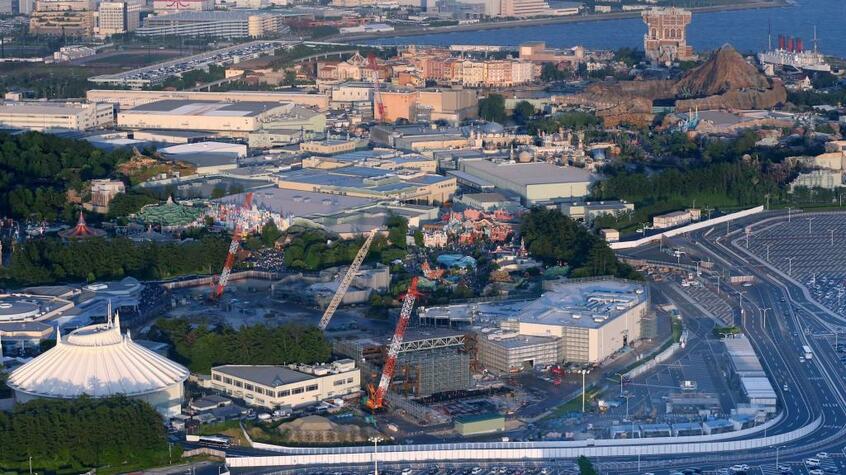 料金が上がる東京ディズニーランド (c)朝日新聞社