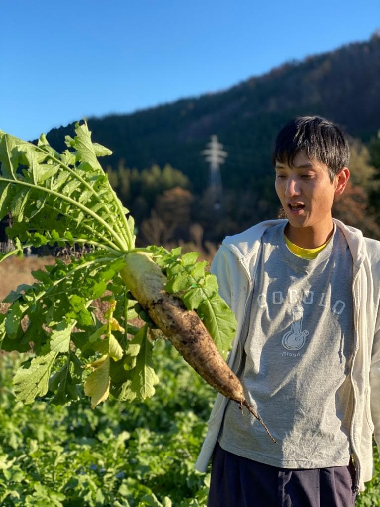 本坊元児さん（写真提供＝吉本興業）